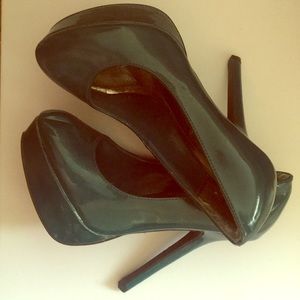 Fun dark green platform stiletto heels